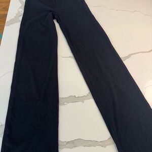 While Fox Ribbed Black stretchy Pants